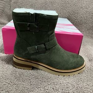 BNIB - Corkys Olive suede boots!